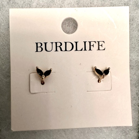 Firefly Onyx Earrings - Picture 3 of 3